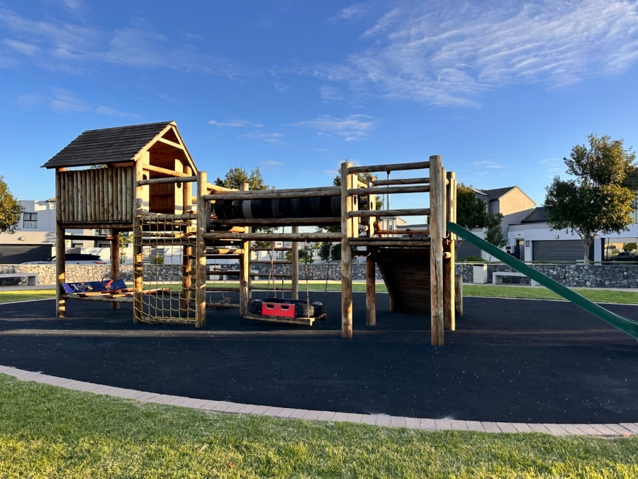4 Bedroom Property for Sale in Sandown Western Cape